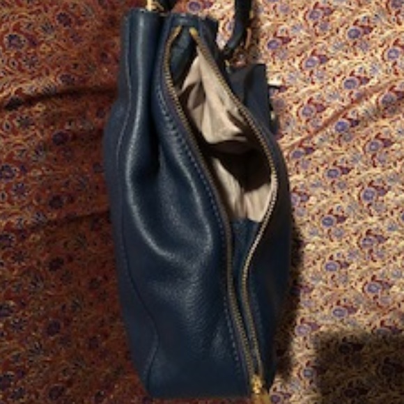 NWT Michael Kors Lrg Shldrbag Pebble Leather Navy
